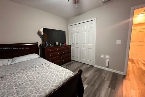 House in Ocala, Florida 4 bedrooms № 1852277 - photo 16
