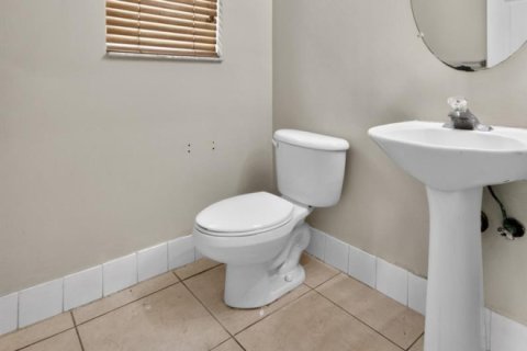 Villa ou maison à louer à Pembroke Pines, Floride: 3 chambres, 181.81 m2 № 2431338 - photo 10