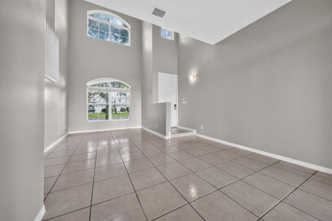 Villa ou maison à louer à Pembroke Pines, Floride: 3 chambres, 181.81 m2 № 2431338 - photo 5