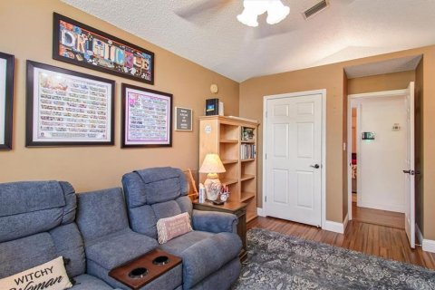 Casa en venta en Palatka, Florida, 4 dormitorios, 215.53 m2 № 1736772 - foto 21