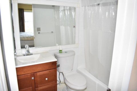 Condominio en alquiler en West Palm Beach, Florida, 2 dormitorios, 96.8 m2 № 2262009 - foto 5