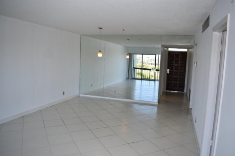 Condominio en alquiler en West Palm Beach, Florida, 2 dormitorios, 96.8 m2 № 2262009 - foto 3