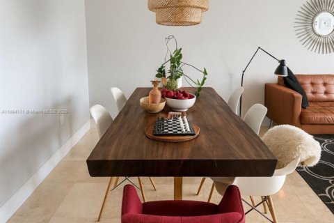 Купить кондоминиум в Майами, Флорида 2 спальни, 124.02м2, № 2012391 - фото 4