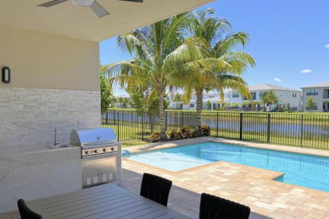 Villa ou maison à louer à Boca Raton, Floride: 5 chambres, 428.19 m2 № 2397751 - photo 12