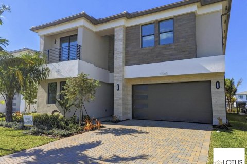 Villa ou maison à louer à Boca Raton, Floride: 5 chambres, 428.19 m2 № 2397751 - photo 2