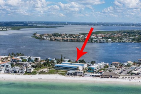 Condo à Bradenton Beach, Floride, 2 chambres  № 2434757