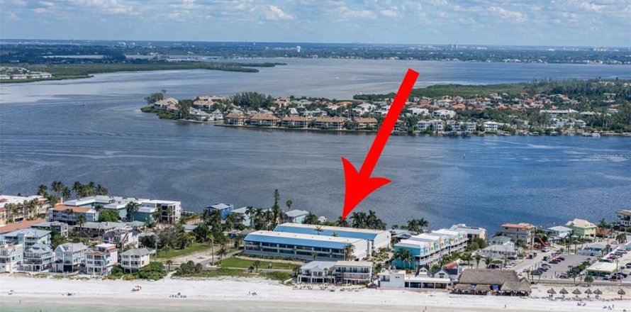 Condo à Bradenton Beach, Floride, 2 chambres  № 2434757