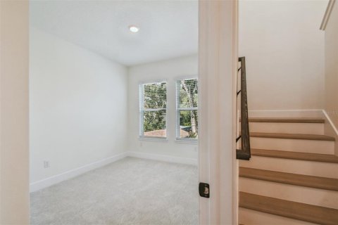 Adosado en venta en Tampa, Florida, 4 dormitorios, 215.44 m2 № 1883563 - foto 17