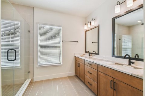 Adosado en venta en Tampa, Florida, 4 dormitorios, 215.44 m2 № 1883563 - foto 12