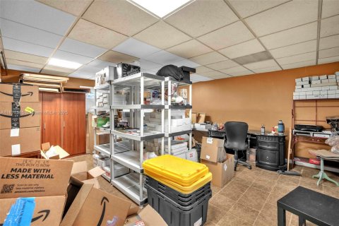 Villa ou maison à vendre à Hollywood, Floride: 3 chambres, 153.38 m2 № 1921817 - photo 13