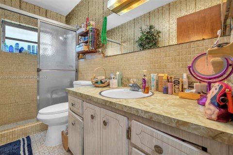 Villa ou maison à vendre à Hollywood, Floride: 3 chambres, 153.38 m2 № 1921817 - photo 24