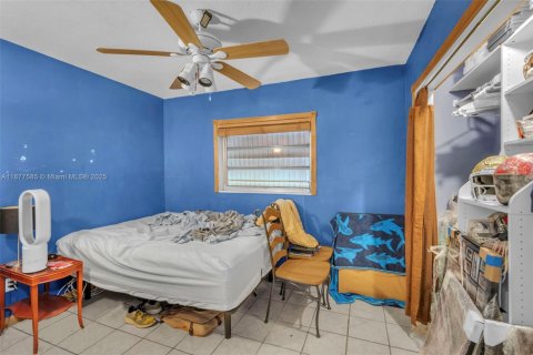 Villa ou maison à vendre à Hollywood, Floride: 3 chambres, 153.38 m2 № 1921817 - photo 22