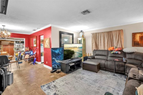 Villa ou maison à vendre à Hollywood, Floride: 3 chambres, 153.38 m2 № 1921817 - photo 4