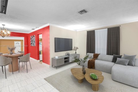 Villa ou maison à vendre à Hollywood, Floride: 3 chambres, 153.38 m2 № 1921817 - photo 5