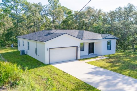 Casa en venta en Ocklawaha, Florida, 4 dormitorios, 155.33 m2 № 1884509 - foto 2