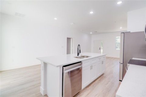Casa en venta en Ocklawaha, Florida, 4 dormitorios, 155.33 m2 № 1884509 - foto 23