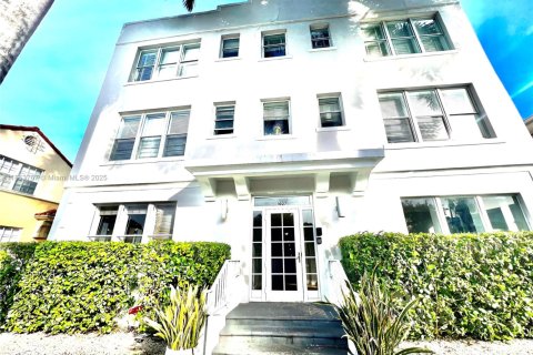 Condominio en venta en Miami Beach, Florida, 2 dormitorios, 74.32 m2 № 1871716 - foto 1