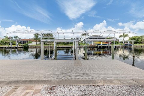 Casa en venta en Port Charlotte, Florida, 3 dormitorios, 255.11 m2 № 1910672 - foto 12