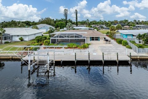 Casa en venta en Port Charlotte, Florida, 3 dormitorios, 255.11 m2 № 1910672 - foto 15