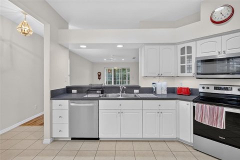 House in Leesburg, Florida 3 bedrooms, 144.83 sq.m. № 2391014 - photo 23