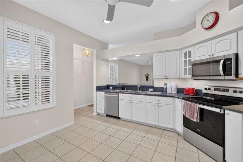 House in Leesburg, Florida 3 bedrooms, 144.83 sq.m. № 2391014 - photo 22