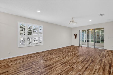 House in Leesburg, Florida 3 bedrooms, 144.83 sq.m. № 2391014 - photo 13