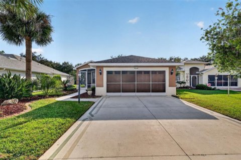 House in Leesburg, Florida 3 bedrooms, 144.83 sq.m. № 2391014 - photo 2