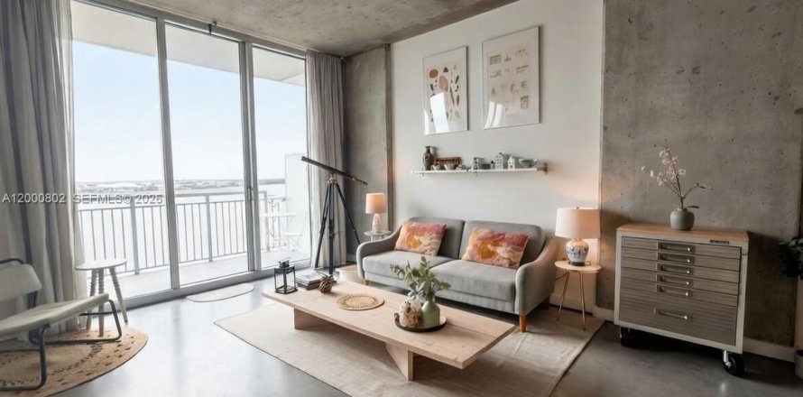 Condo in West Palm Beach, Florida, 1 bedroom  № 2065138