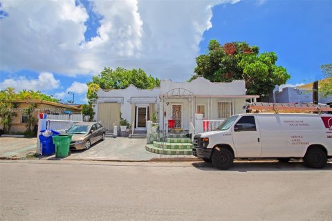 Купить коммерческую недвижимость в Майами, Флорида № 2034335 - фото 13