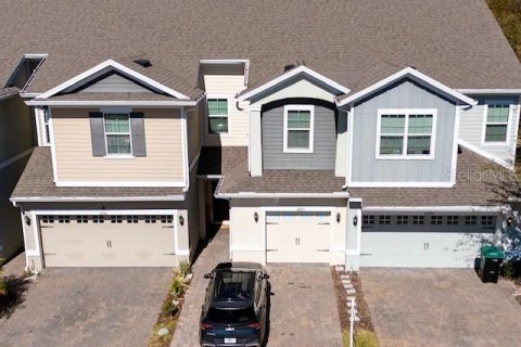 Touwnhouse à vendre à Orlando, Floride: 3 chambres, 145.95 m2 № 2304672 - photo 2
