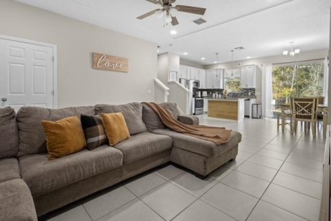 Touwnhouse à vendre à Orlando, Floride: 3 chambres, 145.95 m2 № 2304672 - photo 7