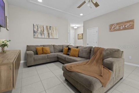 Touwnhouse à vendre à Orlando, Floride: 3 chambres, 145.95 m2 № 2304672 - photo 6