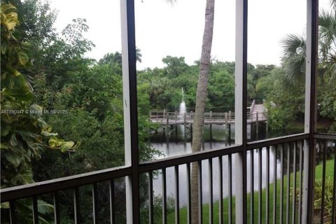 Снять в аренду кондоминиум в Помпано-Бич, Флорида 1 спальня, 76.18м2, № 1939274 - фото 6