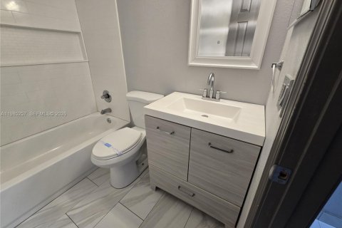 Touwnhouse à vendre à Margate, Floride: 2 chambres, 74.32 m2 № 2046953 - photo 30