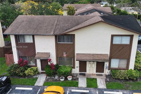 Touwnhouse à vendre à Margate, Floride: 2 chambres, 74.32 m2 № 2046953 - photo 4