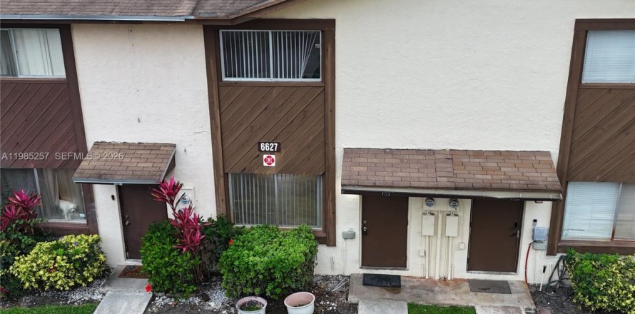 Touwnhouse à Margate, Floride 2 chambres, 74.32 m2 № 2046953