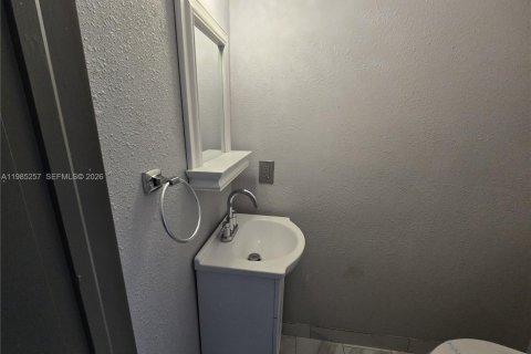 Touwnhouse à vendre à Margate, Floride: 2 chambres, 74.32 m2 № 2046953 - photo 22