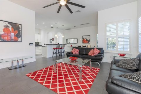 House in Winter Garden, Florida 5 bedrooms, 345.41 sq.m. № 1546354 - photo 23