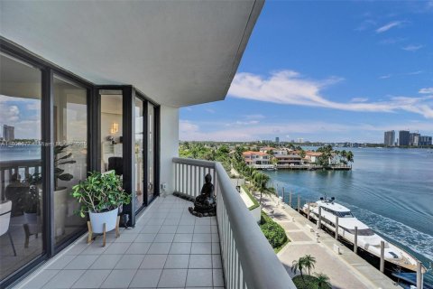 Copropriété à vendre à Aventura, Floride: 2 chambres, 105.91 m2 № 1745713 - photo 23