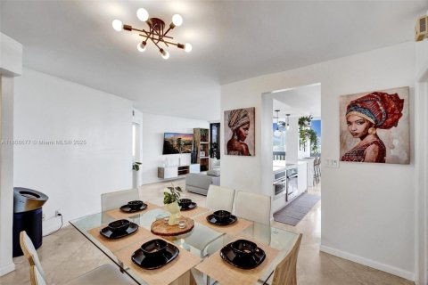 Copropriété à vendre à Aventura, Floride: 2 chambres, 105.91 m2 № 1745713 - photo 14