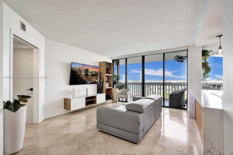 Copropriété à vendre à Aventura, Floride: 2 chambres, 105.91 m2 № 1745713 - photo 9