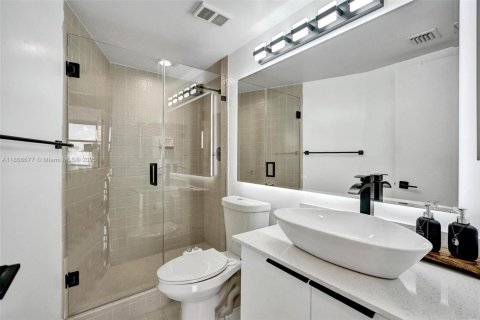 Copropriété à vendre à Aventura, Floride: 2 chambres, 105.91 m2 № 1745713 - photo 20