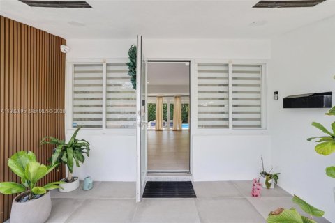 Купить виллу или дом в Майами, Флорида 3 комнаты, 196.21м2, № 2049726 - фото 4