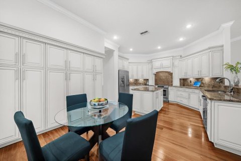 Casa en venta en Palm Harbor, Florida, 4 dormitorios, 346.99 m2 № 2384443 - foto 5