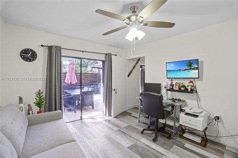 Adosado en venta en Palm Beach Gardens, Florida, 3 dormitorios, 138.24 m2 № 1992153 - foto 13