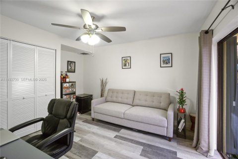 Adosado en venta en Palm Beach Gardens, Florida, 3 dormitorios, 138.24 m2 № 1992153 - foto 12