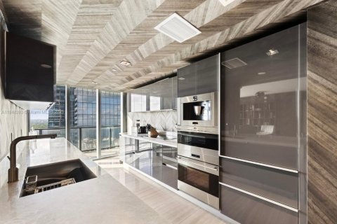 Condominio en venta en Miami, Florida, 2 dormitorios, 106.65 m2 № 1848955 - foto 3