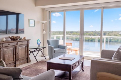 Condo in Clearwater, Florida, 2 bedrooms  № 2227273 - photo 2