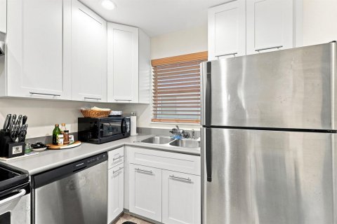 Condominio en venta en Sunrise, Florida, 2 dormitorios, 80.92 m2 № 2169326 - foto 7