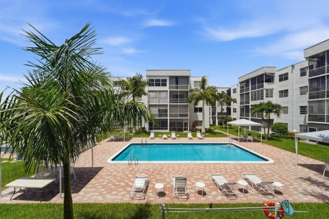 Condominio en Sunrise, Florida, 2 dormitorios № 2169326